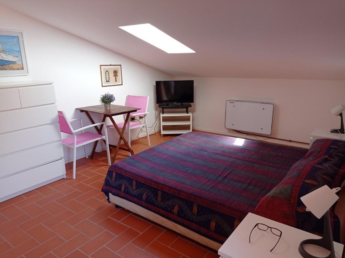 Tra Mare E Bosco Nella Splendida Casa vacanze Quercianella