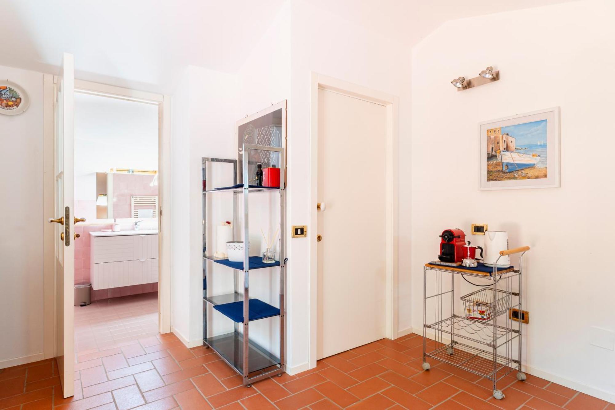 Tra Mare E Bosco Nella Splendida Casa vacanze Quercianella